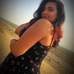 Meet your Posher, Selena